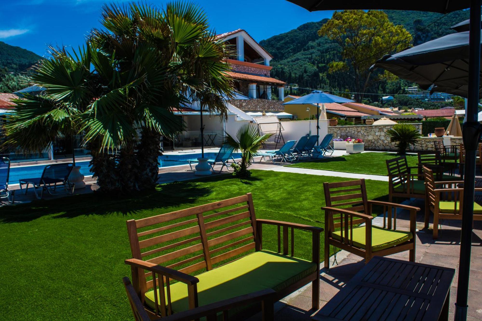 Fanis Seafront Apartments Agios Gordios  Exterior foto